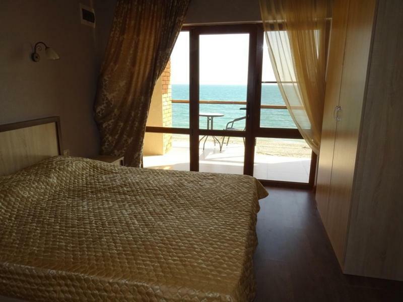 Leon Beach Hotel New Athos Экстерьер фото