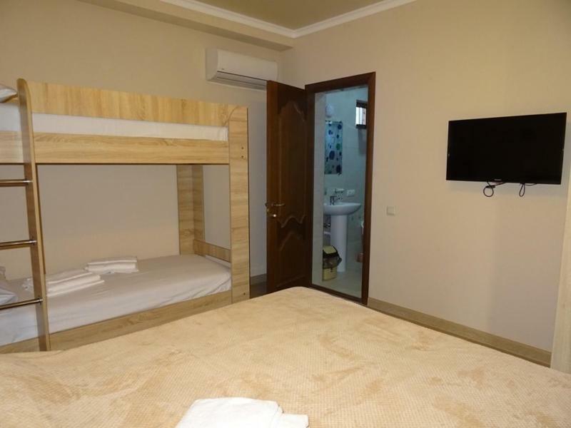 Leon Beach Hotel New Athos Экстерьер фото